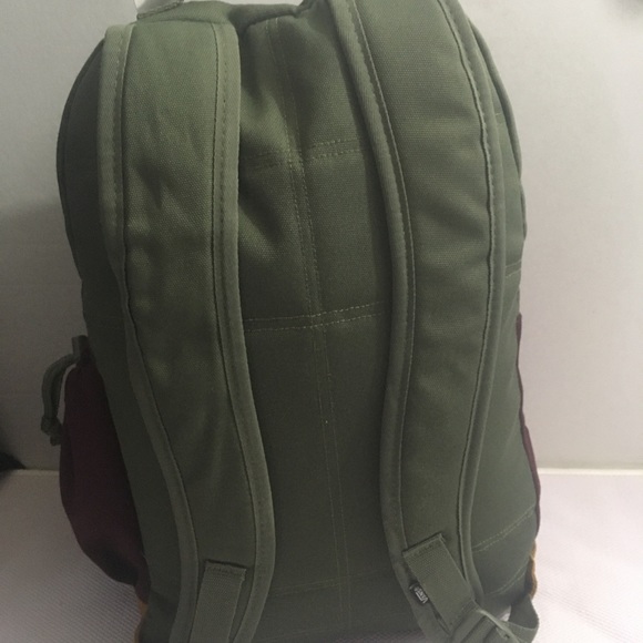 🔥SOLD🔥- Vans backpack with laptop sleeve - Picture 6 of 11